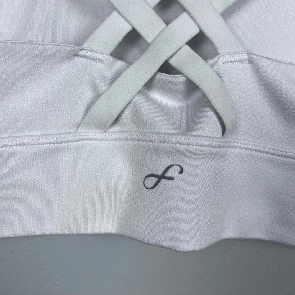 Freely Women's Strappy Back Low Impact Sports Bra Size L; Activewear